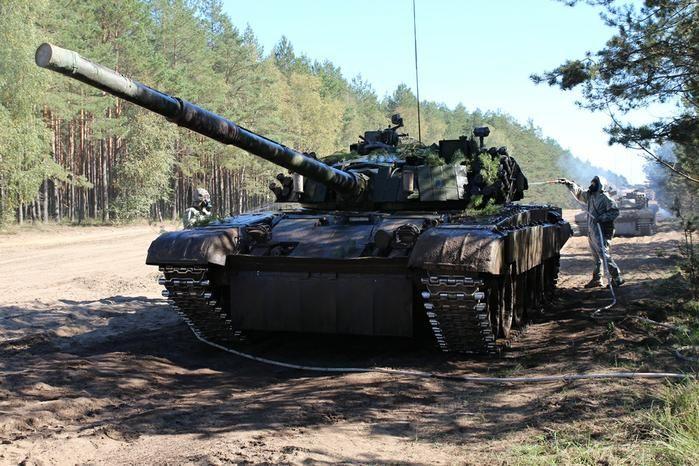 operacyjnych użytkowanych Leopardów 2. Co równie istotne, polska armia potrzebuje następcy czołgów typu T-72M1 i PT-91 Twardy.