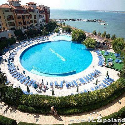 ****MARINA CAPE, wybudowanym na tle zatoki w miejscowości Aheloy, nad