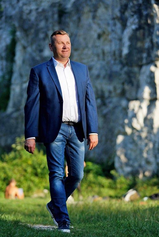 Kciuki w górę! Facebook jest znakomitym narzędziem do komunikacji nie tylko ze znajomymi.
