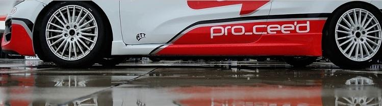 wykorzystywane na torach wyścigowych już wcześniej, również na motocyklach (projekt Münch Mammut 2000). Główną motywacją do zainteresowania się tym rynkiem były pozytywne opinie zawodników.