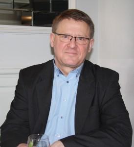 https://www. Dr Paweł Trojanowski z Zakładu Socjologii Miasta i Wsi Uniwersytetu Wrocławskiego. Uważa, że praca rolnika jest bardzo trudna i podziwia rolników za to, ile są w stanie przetrwać.