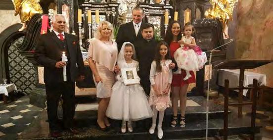 Gratulacje i Szczęść Boże. WITAMY NA PARAFIALNEJ ŚWIĘCONCĘ W dzisiejszą niedzielę obchodzimy Parafialną Święconkę.