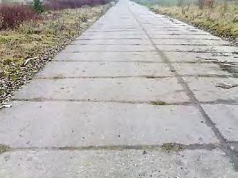wykonywaniu podbudowy o grubości 20 cm z kruszywa stabilizowanego