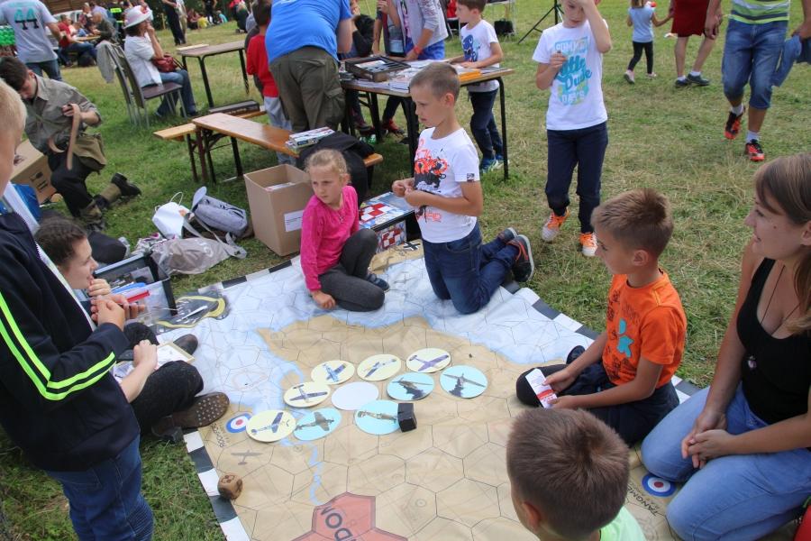 Zrzuty na Dzielec 1944-2018 - rekonstrukcja historyczna [Zabytki Nieba] Organizatorem imprezy była: Gmina Słopnice oraz Stowarzyszenie Rekonstrukcji Historycznych 1 Pułk Strzelców Podhalańskich Armii