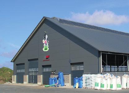 Polska Federacja Hodowców Bydła i Producentów Mleka Region Oceny Bydgoszcz z/s w Minikowie Z AMERYKANAMI ZA PAN BRAT Kiedy w kwietniu na dobre zapanowała wiosna, Polskę odwiedzili goście zza oceanu.