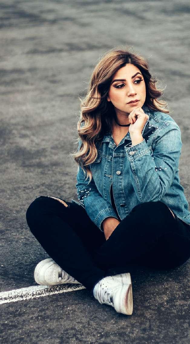 KLAUDIA (29 L.