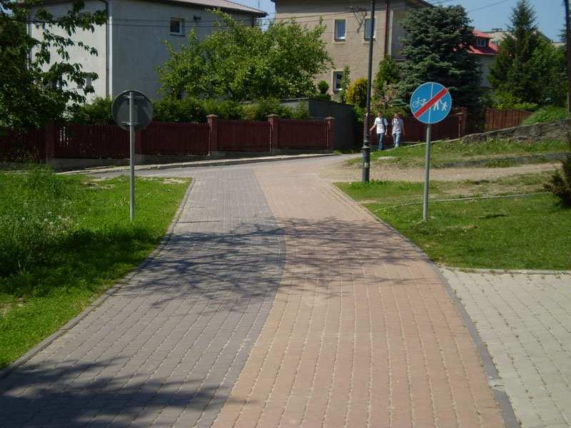 Fot. 2. Wlot do ul. Słonecznej Fot. 3.