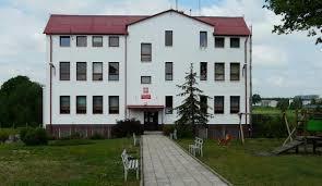 Zdjęcie 1. PSP w Orzechowie. Gmina natomiast zapewnia dojazd uczniów do Publicznego Gimnazjum w Kobielach Wielkich. Zdjęcie 2.