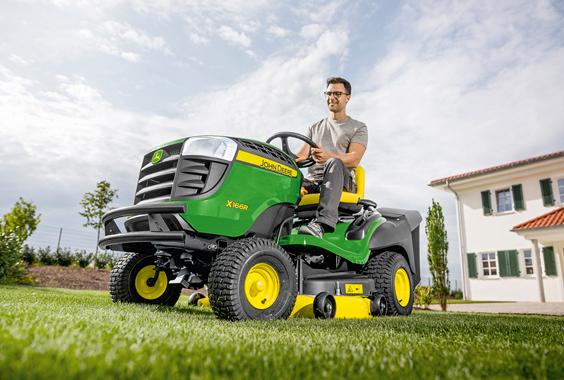 Traktorek Ogrodowy model X166R to następca znanego i cenionego na rynku modelu X 155 R.