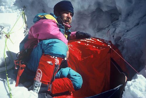 Artur Hajzer w ścianie Lhotse (fot.