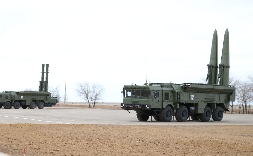 na wyposażeniu rosyjskiego lotnictwa. Trwa cały czas wprowadzanie zestawów przeciwlotniczych i przeciwrakietowych dalekiego zasięgi S-400 Triumf, które są już na uzbrojeniu ponad 20 pułków.