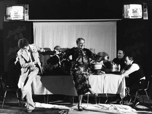 Sezon 1979/80 145 Maurycy Niko ajewicz Tomasz Lulek Maria Timofiewna Lebiadkin Halina Rasiakówna Piotr Stiepanowicz Wierchowieƒski Tadeusz Galia Fiedka Zbigniew Kuêniar Maria Szatow Magdalena Kumor