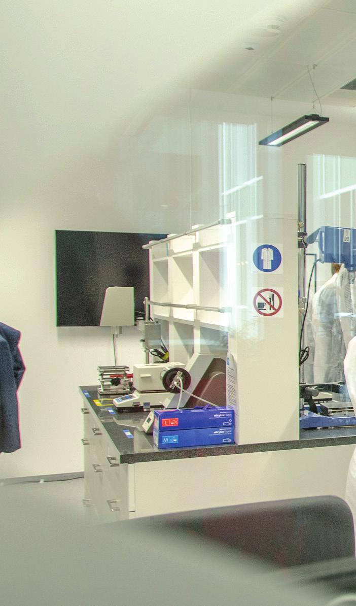 Jednym z nowych produktów oferowanych przez firmę jest cienka, biodegradowalna folia do ściółkowania, stosowana w rolnictwie - ma ona mieć szereg zalet w porównaniu do tradycyjnej folii PE, np.