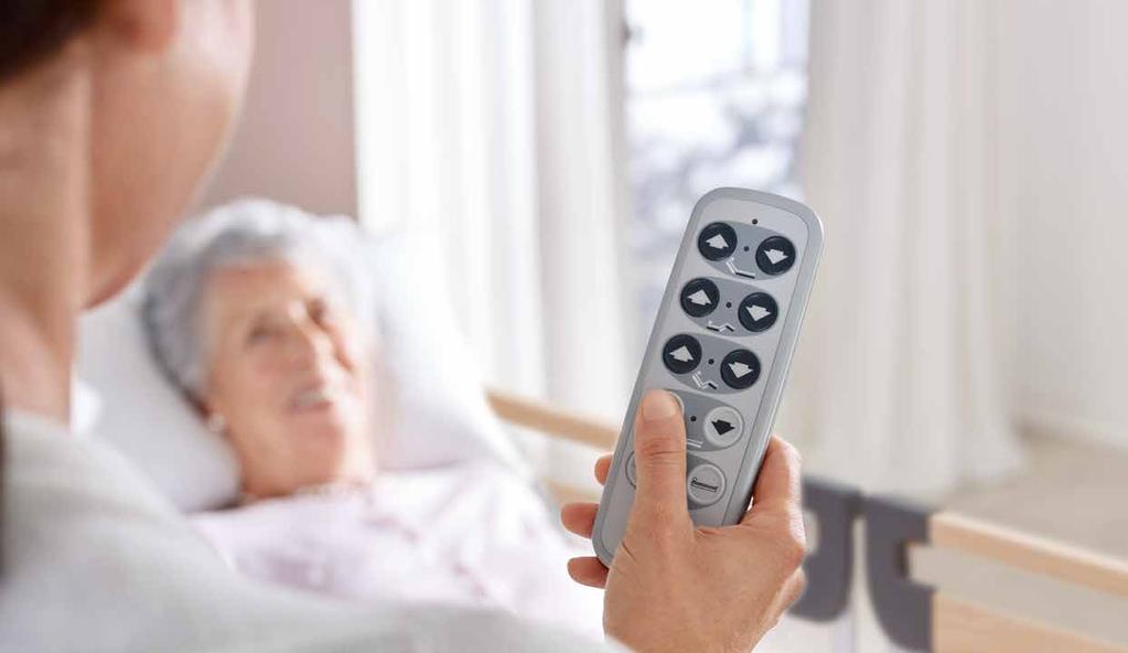 napięciu 230 V. Zwiększa to bezpieczeństwo i pozwala na znaczące zmniejszenie kosztów zasilania, ograniczenie powstawania elektrosmogu oraz ochronę środowiska.
