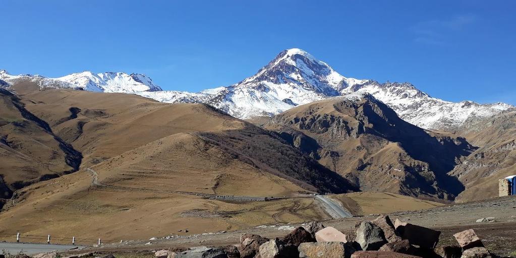 Zdjęcie 14. Góra Kazbegi.