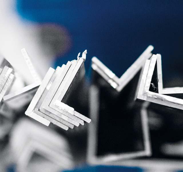 37 aluminium KĄTOWNIKI B 1 [kg/m] 5083 5754 6060 6063 6082 7020 10 10 2 0,11 12 12 2 0,12 15 10 2 0,13 15 2 0,16 15 3 0,21 16 16 4 0,30 20 10 1,5 0,12 10 2 0,15 10 3 0,22 15 2 0,19 15 2,5 0,23 15 3