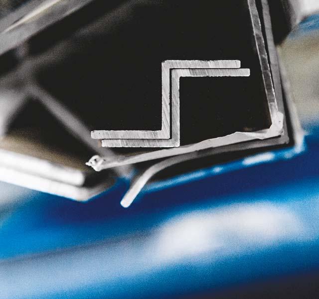 LUMINIUM B ZETOWNIKI aluminium 48 B ZETOWNIKI I B 1 [kg/m] 5083 6060 15 15 15 2 0,23 17 17 17 2 0,28 20 20 20 2 0,32 25 25 25 2