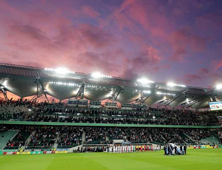 http://biznes.legia.com/wp-content/uploads/2018/11/dsc_9145-700x450.