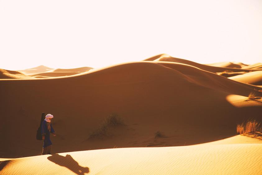 Tassili N'Ajjer Park Narodowy położony na Saharze, na