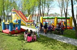 Od 2017 roku realizowany jest projekt 19/2-2017/BK-FAMI Wzmocnienie kompetencji i kwalifikacji Straży Granicznej w obszarze powrotów.