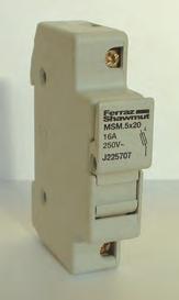 16A Napięcie znamionowe: 250V AC Wkładka topikowa: 5x20 i 6x32 mm Strata mocy: 4W przy 23 C Napięcie izolacji: 4kV Stopień ochrony: IP67 Normy: IEC 127-6, IEC 257, UL512 Uwagi: w ofercie wiele innych