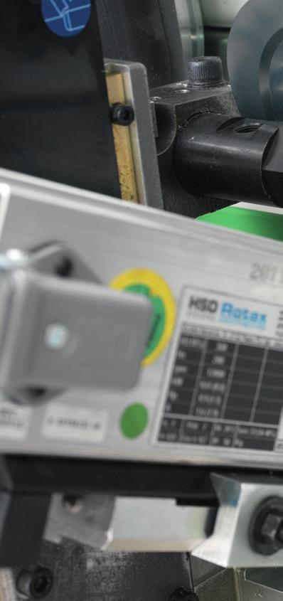 OTAX LECTRO PIND ES TECHNOLOGIA NA WYŁĄCZNOŚĆ Biesse projektuje i wykonuje bezpośrednio wszystkie najwyższej jakości części do swoich maszyn.