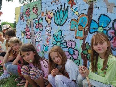 Podczas warsztatów inspirujemy, uczymy, wspólnie odkrywamy nowe horyzonty, działamy i rozwijamy się! ECO ART -wykonujemy eko ramki.