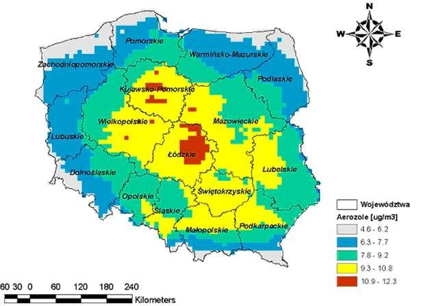 Rysunek 1-12 Wielkość stężeń aerozoli w Polsce w 2005 r. Na podstawie powyższych map można określić stałe tło inne niż regionalne na terenie strefy.