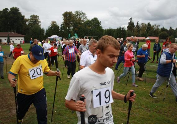 Published on Urząd Miejski w Czaplinku (http://www.czaplinek.pl) Strona główna > RELACJA - V POWIATOWE MISTRZOSTWA OSÓB NIEPEŁNOSPRAWNYCH MARSZ NORDIC WALKING 02.10.