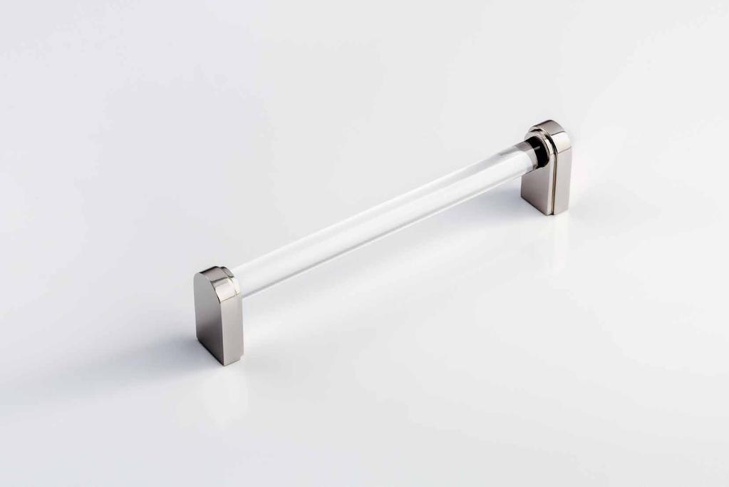 BRASS HANDLE AVAILABLE IN CHROME, NICKLE, BRASS, AGED BRASS AND GOLD FINISH WITH A PLEXI TUBE. DELICATE AND SUBTLE, IDEAL FOR DRAWERS AND SMALLER FURNITURE.