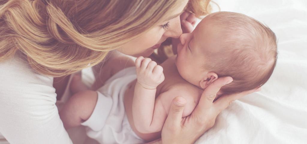 04 05 Opisz technologię Wyjaśnij, że są fragmenty chromosomów, które krążą poza komórkami w krwi obwodowej. To DNA pochodzi z komórek krwi matki, ale niektóre fragmenty pochodzą z łożyska.