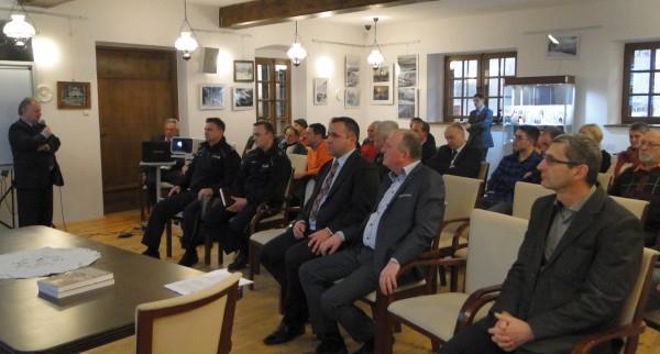 W gościnnych progach Muzeum Państwa Muszyńskiego na I Forum Rowerowym Doliny Popradu, zorganizowanym przez SPAM pod patronatem Burmistrza Muszyny, spotkała się mocna grupa praktyków i decydentów,