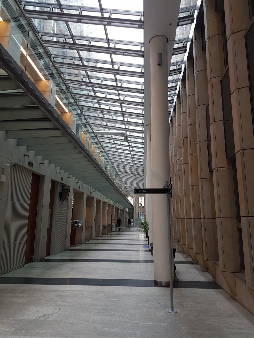 Jak wiedzą wszyscy zajmujący się rozliczeniem VAT w sektorze finansów publicznych jednostki muszą obecnie, co do zasady, kalkulować tzw. prewspółczynnik.