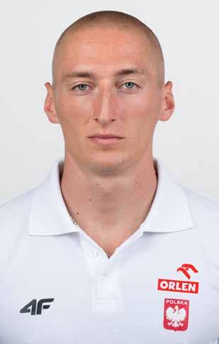 37 2017 46.42 2018 --- 2019 46.17 (Chorzów) JAKUB KRZEWINA 4x400 m Urodzony/born: 10.10.1989 Śląsk Wrocław Trener/coach: Marek Rożej Rek. życ./pb: 45.11 (2014) w sezonie 2019/SB: 47.
