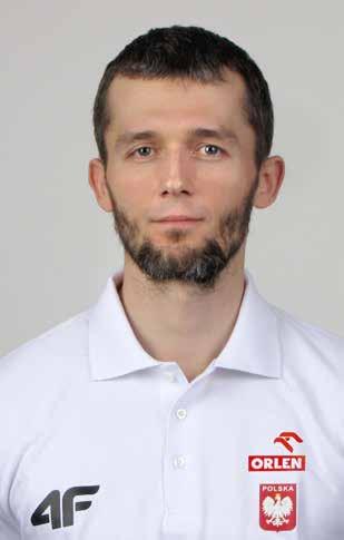 NJC (2011); 3. NJC (2010) 2013 8.05 2014 8.15 2015 8.05 2016 8.00 2017 8.18 (Biała Podlaska) 2018 8.10 2019 8.03 (Leverkusen) ADRIAN ŚWIDERSKI Trójskok/Triple jump Urodzony/born: 27.9.1986 Śląsk Wrocław Trener/coach: Jarosław Jagaciak Rek.