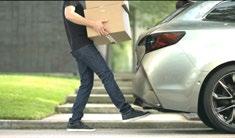 skrajne siedzenia na tylnej kanapie (tylko po wyborze wnętrza w ciemnej tonacji) Pozostałe pakiety wyposażenia Active Comfort Selection Executive Pakiet Park: przednie i tylne czujniki parkowania