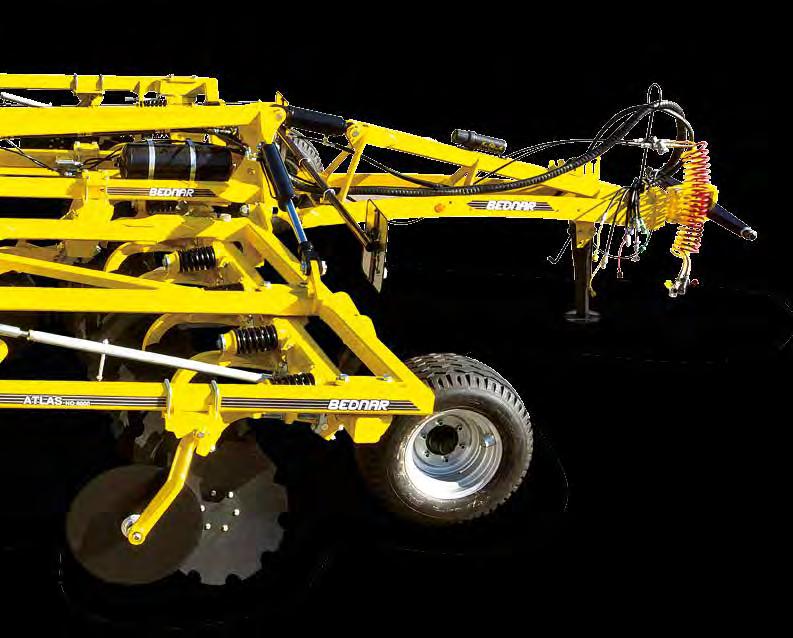 X-precise ustawienie sekcji dyskowych w kształcie X. Koła podporowe. 2 rzędy dysków 660 6 mm Twin-Disc systém.