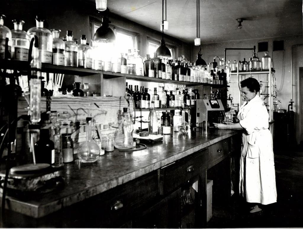 (1952-1961) Źródło: Archiwum własne WSSE w