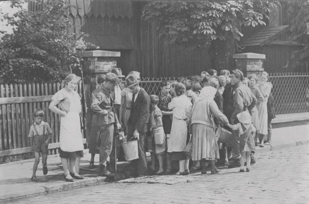 OCENA JAKOŚCI WODY PRZEZNACZONEJ DO SPOŻYCIA 91 metoda termiczna, polegająca w szczególności na ogrzaniu wody do uzyskania odpowiedniej temperatury w obiegu cyrkulacyjnym (co najmniej 65-70 o C), a