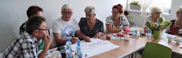82 Drugiego dnia warsztatów uczestnicy dowiedzieli się co to jest partycypacja społeczna i obywatelska oraz dlaczego warto się w nią zaangażować.