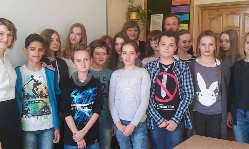 Czas/okres realizacji zadania: listopad 2016 maj 2017 Uzasadnienie zgłoszenia: Akademia Twórczego Myślenia stanowi wartościową formę pracy z uczniem zdolnym i możliwość wzbogacania wiedzy fachowej