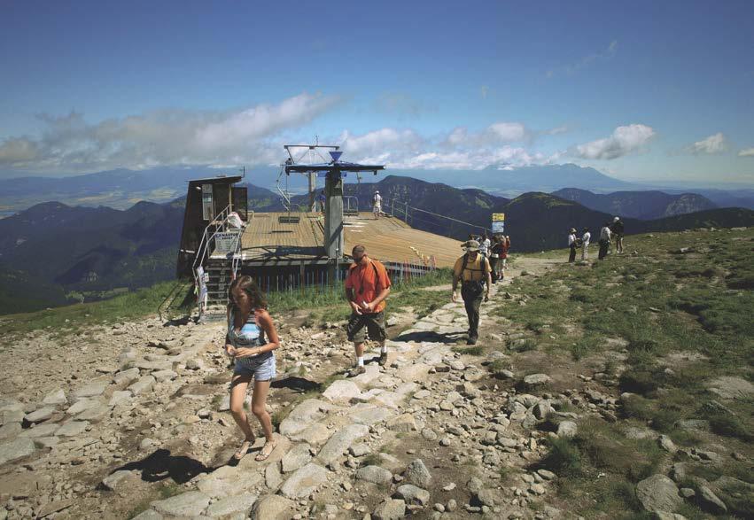 Chopok Nízke Tatry Aktywny wypoczynek Piešťany Vysoké Tatry Vysoké Tatry Zróżnicowane środowisko naturalne Słowacji oferuje amatorom aktywnego wypoczynku niezliczone i różnorodne możliwości miłego