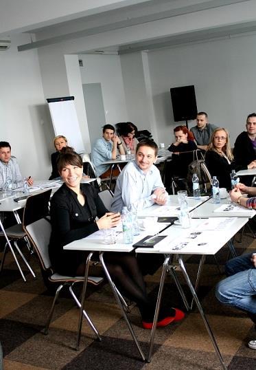 komunikacji z klientem argumenty sprzedażowe umiejętność rozpoznawania stylów i aktualnych trendów poszerzenie