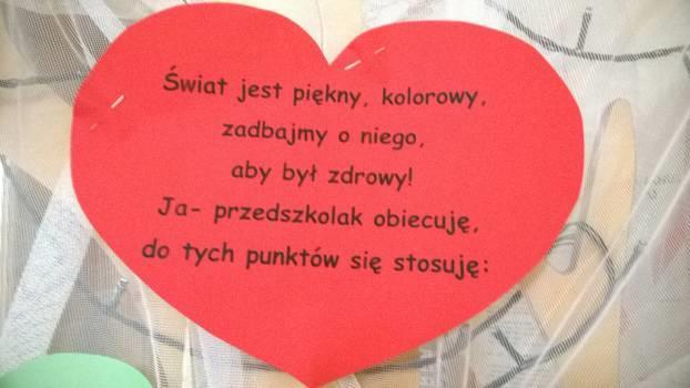 4. Myślę logicznie, bo ekologicznie. Podczas wielu zajęć dzieci zastanawiały się jak mogą dbać o środowisko, kim jest ekolog i czy powinny dbać o rośliny i zwierzęta.