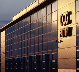 przychodów e-commerce 39% 1% wzrost sprzedaży LFL w sklepach