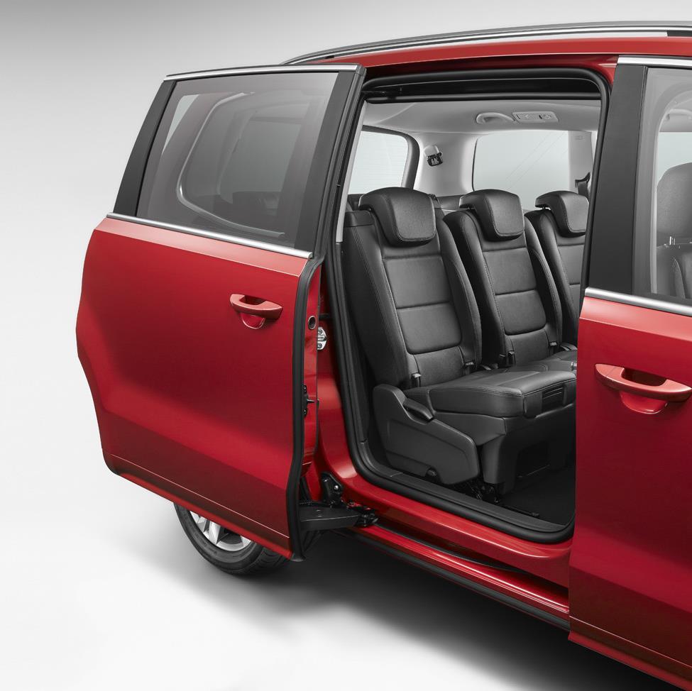 Systemy wspomagające kierownicę Style Xcellence FR-Line SEAT Alhambra Wyposażenie Tempomat System kontroli odstępu Front Assist z funkcją awaryjnego hamowania Aktywny tempomat ACC z Systemem kontroli