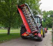 EXTR 624T-628T-628R-632T FaRMER VICON 19 Precyzyjne i proste zawieszenie Seria EXTR 600 jest wyposażona w profesjonalny układ zawieszenia, na który składa się centralne zawieszenie listwy tnącej,