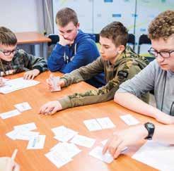 Minimalna liczba uczestników to 15 osób. Realizujemy szkolenia z zakresu m.in.: Jak zbudować dobry program wychowawczy dla klasy? Metody rozbudzania motywacji wewnętrznej uczniów.