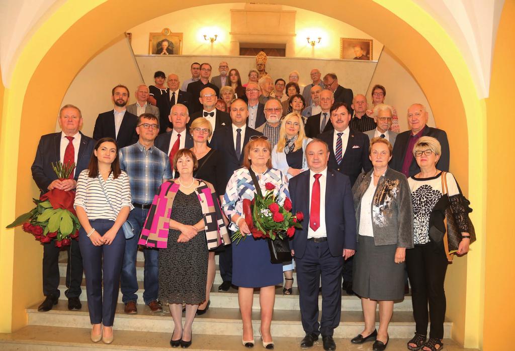 UCZESTNICY JUBILEUSZU 100-LECIA DZIAŁALNOŚCI ODDZIAŁU