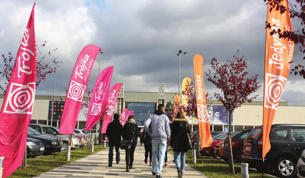 FLAGI Flagi zostaną umieszczone wzdłuż alei prowadzącej do głównego wejścia EXPO Kraków.